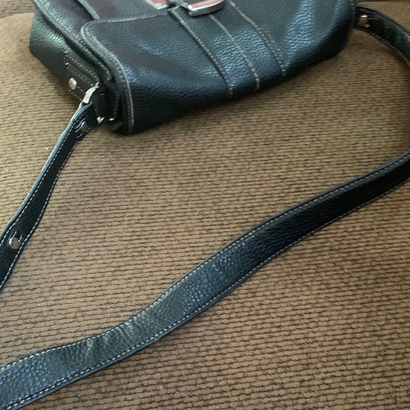 Liz Claiborne Black Leather Crossbody Bag - Picture 8 of 8